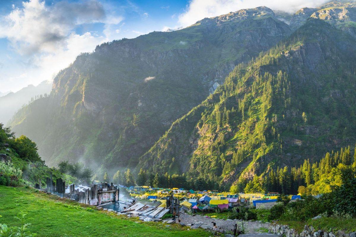 Embark on Kheerganga trek: Exploring a paradise on earth