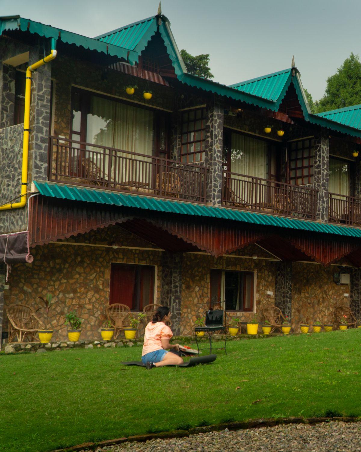 The Hosteller Naukuchiatal