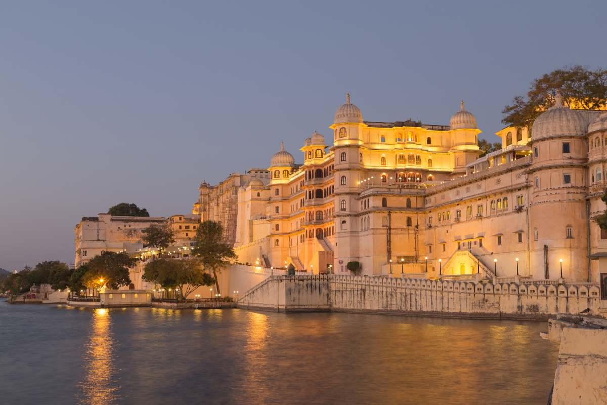 Top cultural experiences and a budget stay option in Udaipur